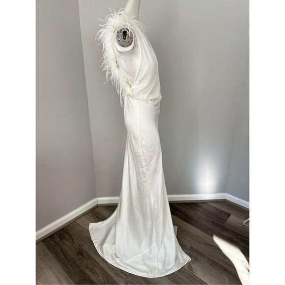 NWT MadeByIla One Shoulder Feather Trim Open Back Silk Emma Gown White $1200 - Picture 10 of 15